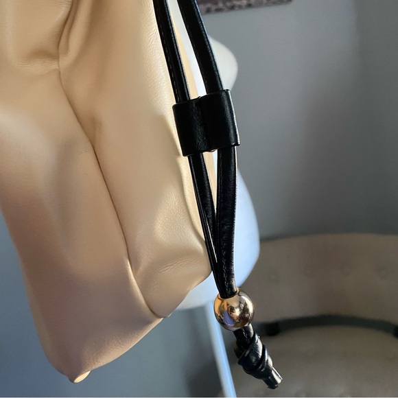 Victoria’s Secret Buttery Cinch Top Tote - Picture 7 of 9
